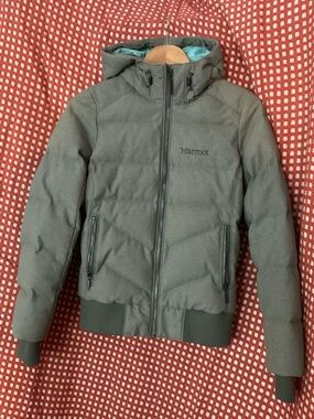 Marmot Olive Hooded Ski Jacket with Contrast Lining